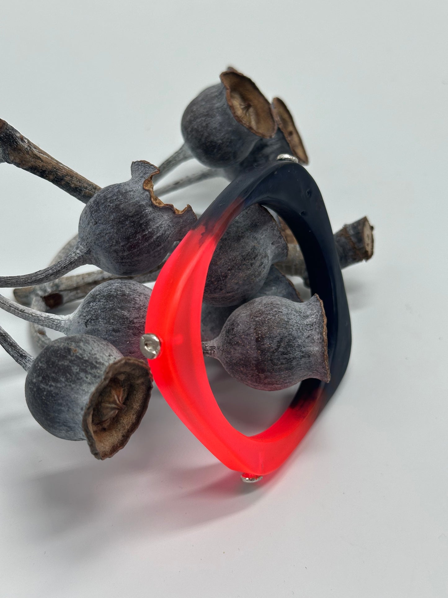 Two toned Neon orange/navy 'square round' bangle with silver