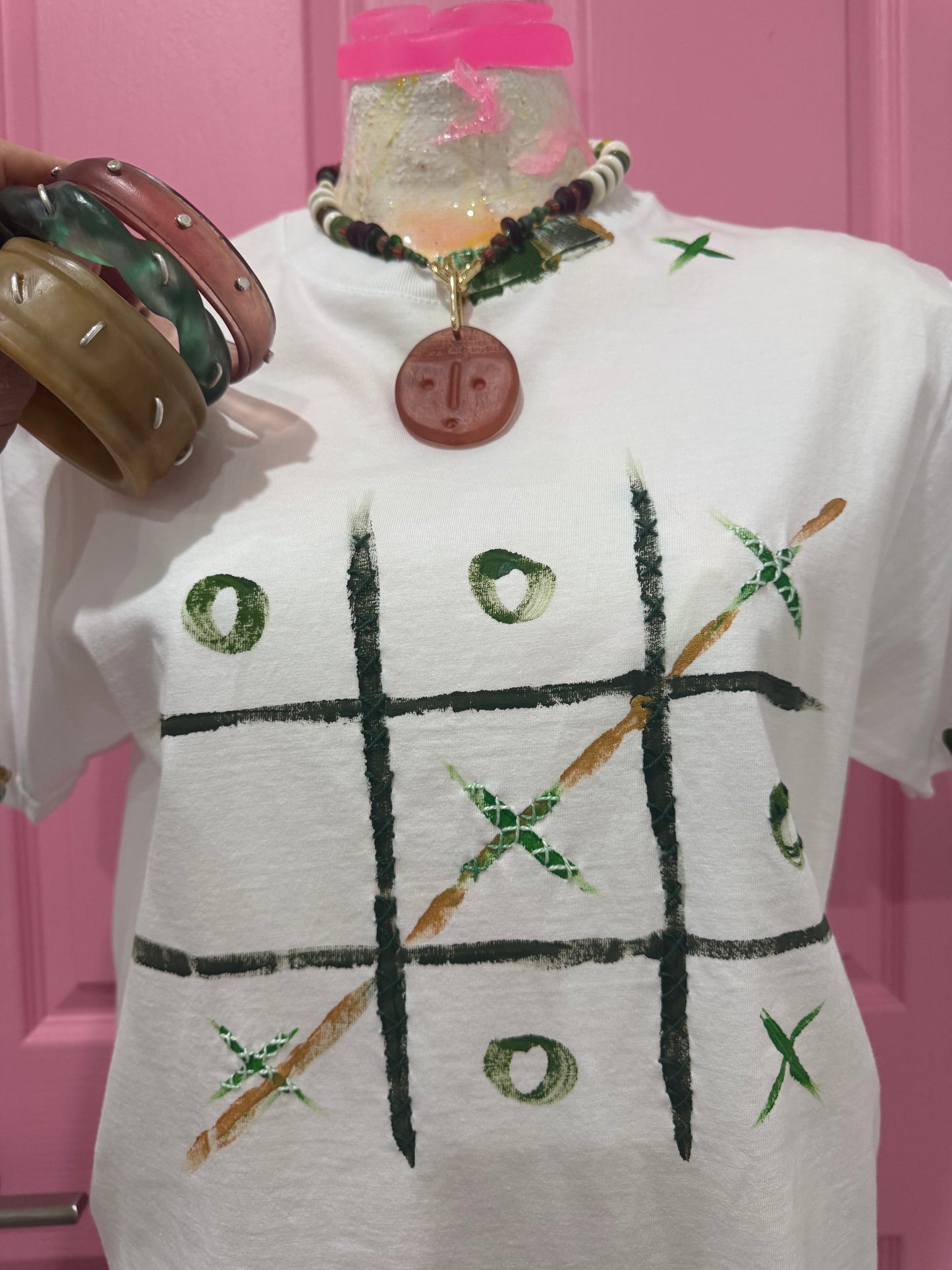 Greens & natural naughts and crosses t-shirt - size Sml