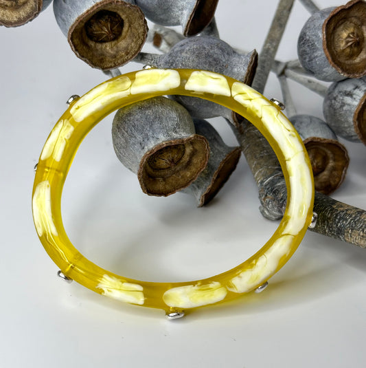 Translucent Yellow/white swirl KWD Classic Resin Bangle