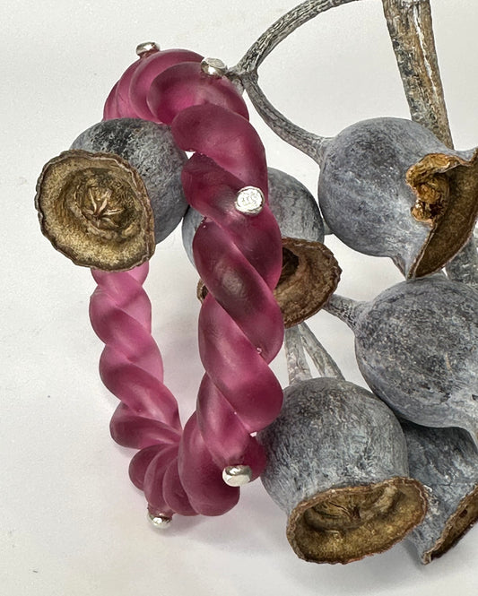 Mulberry twisted resin & silver bangle