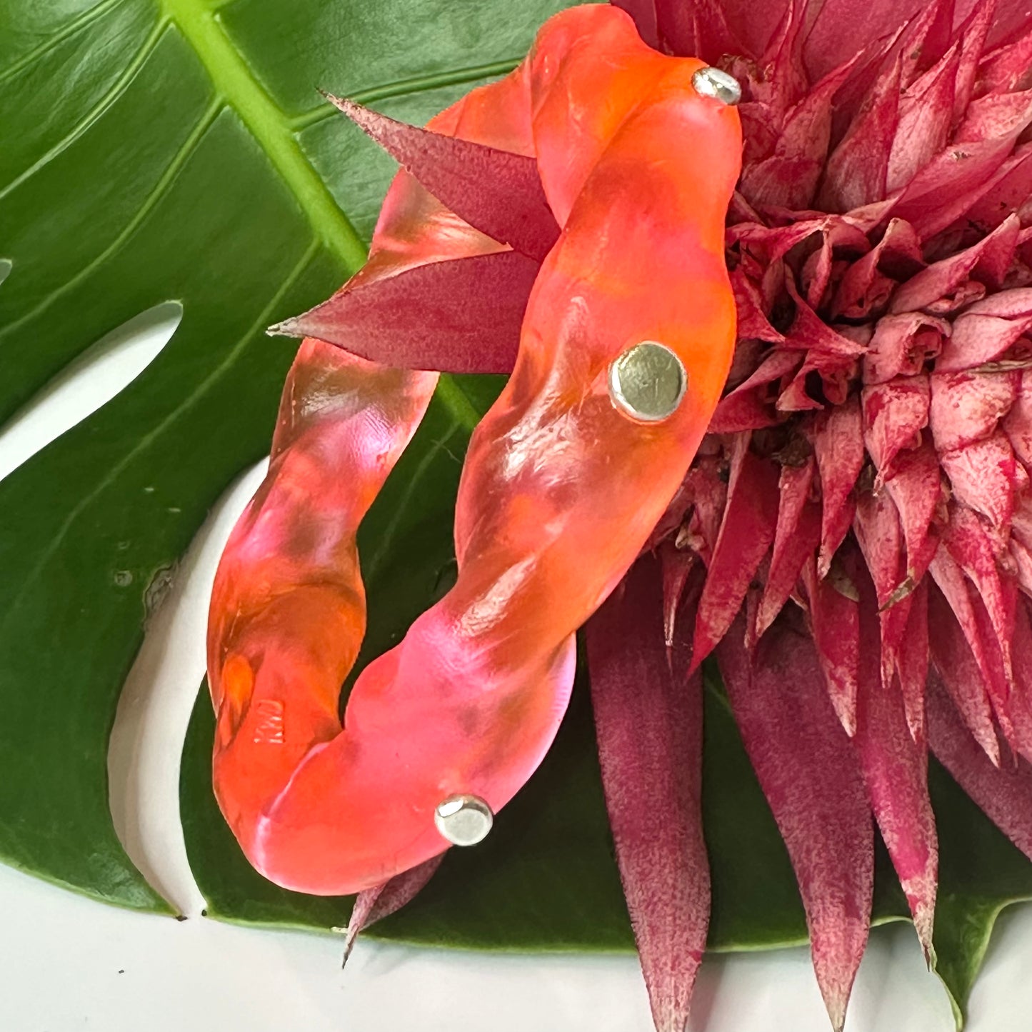 Neon Pink/Orange Chunky twist resin & silver bangle