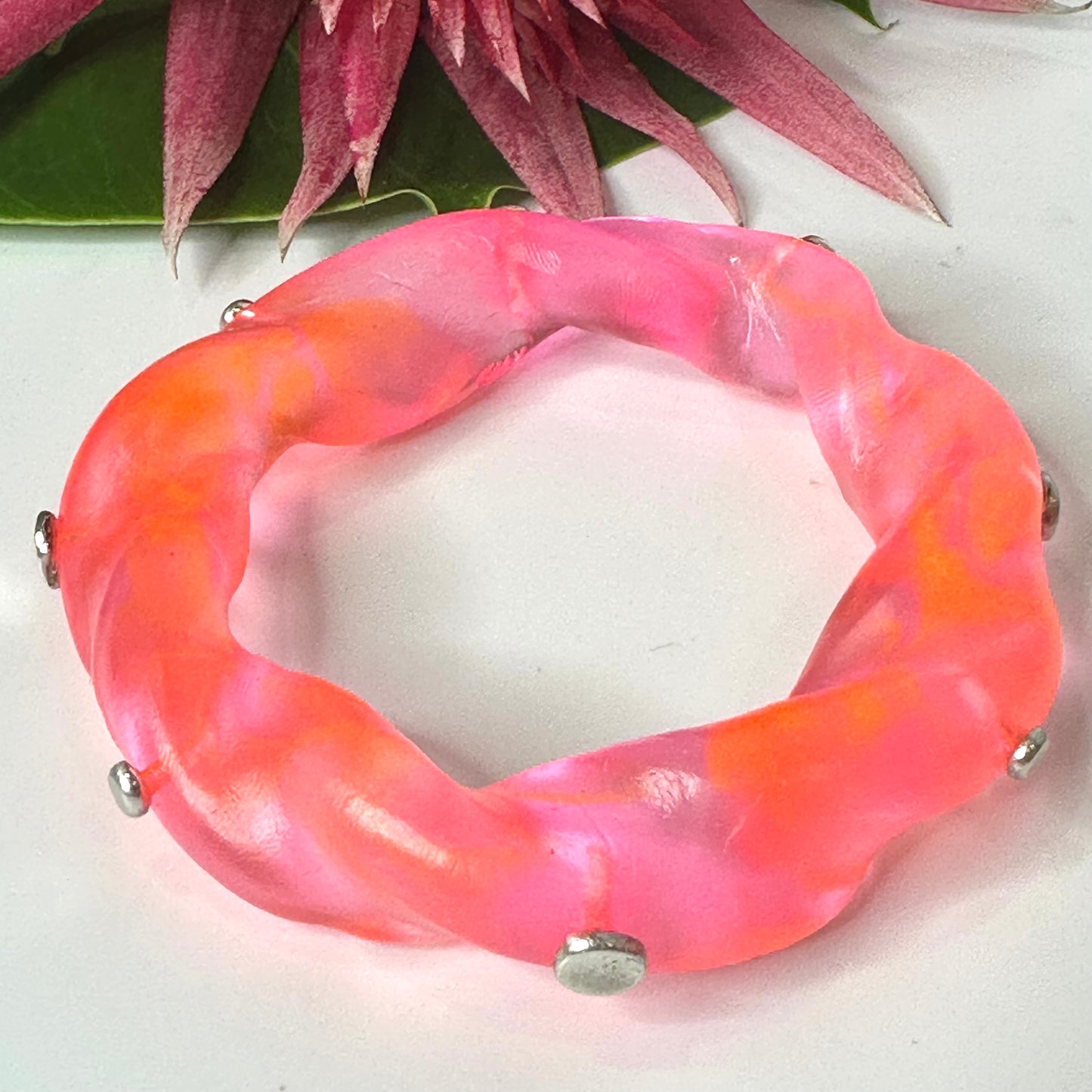 Neon Pink/Orange Chunky twist resin & silver bangle