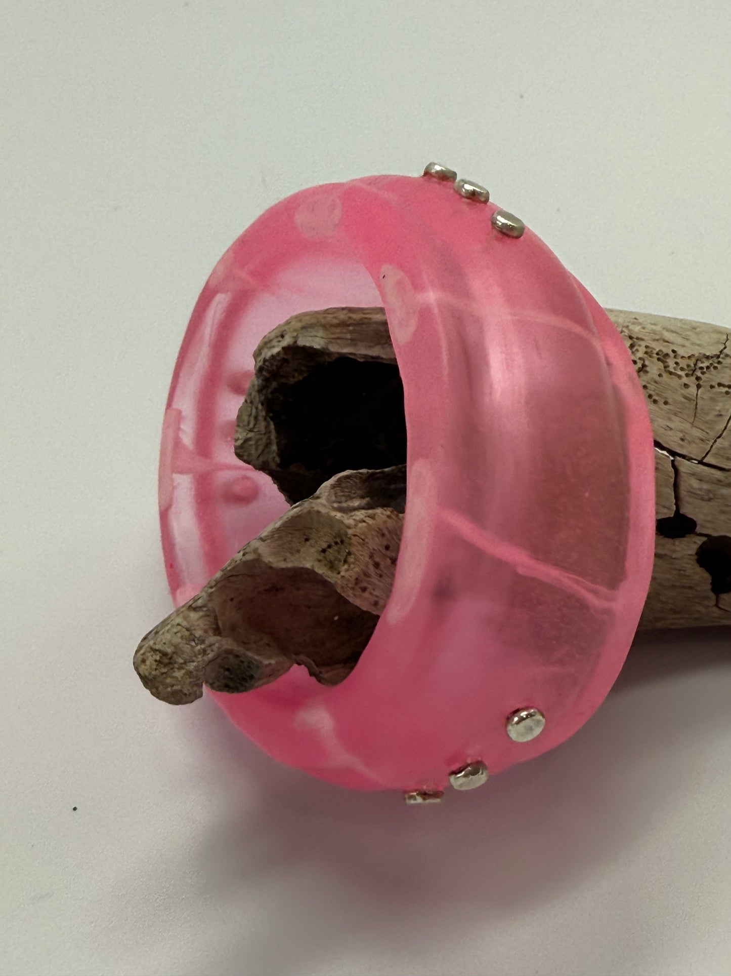 Translucent Pink/White Swirl Oval Thick Rim Resin & silver wide bangle - XS hand size