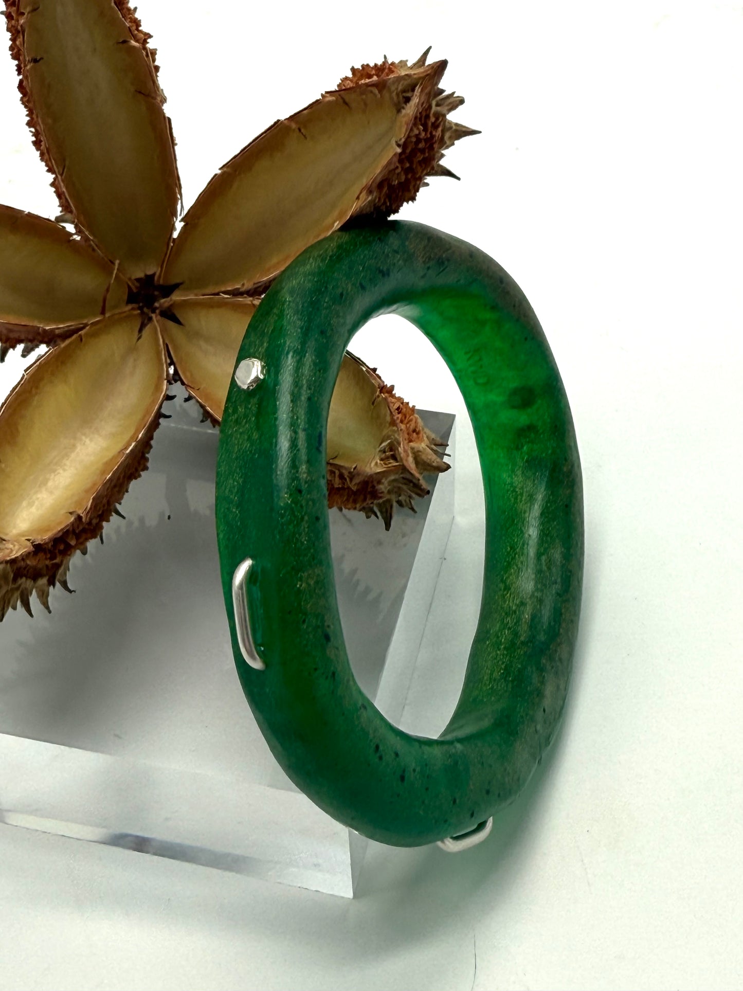 Jade Green/gold resin & Gold 'woopy' bangle