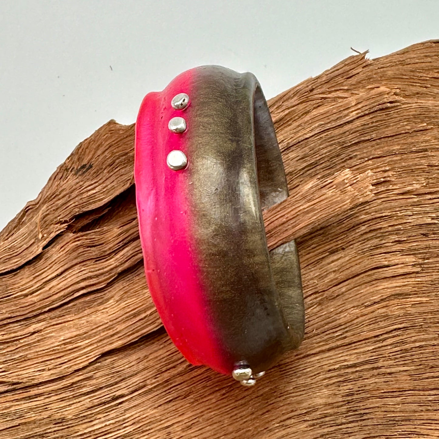 Two toned Neon Pink/Moss Resin & silver wide bangle - regular hand size