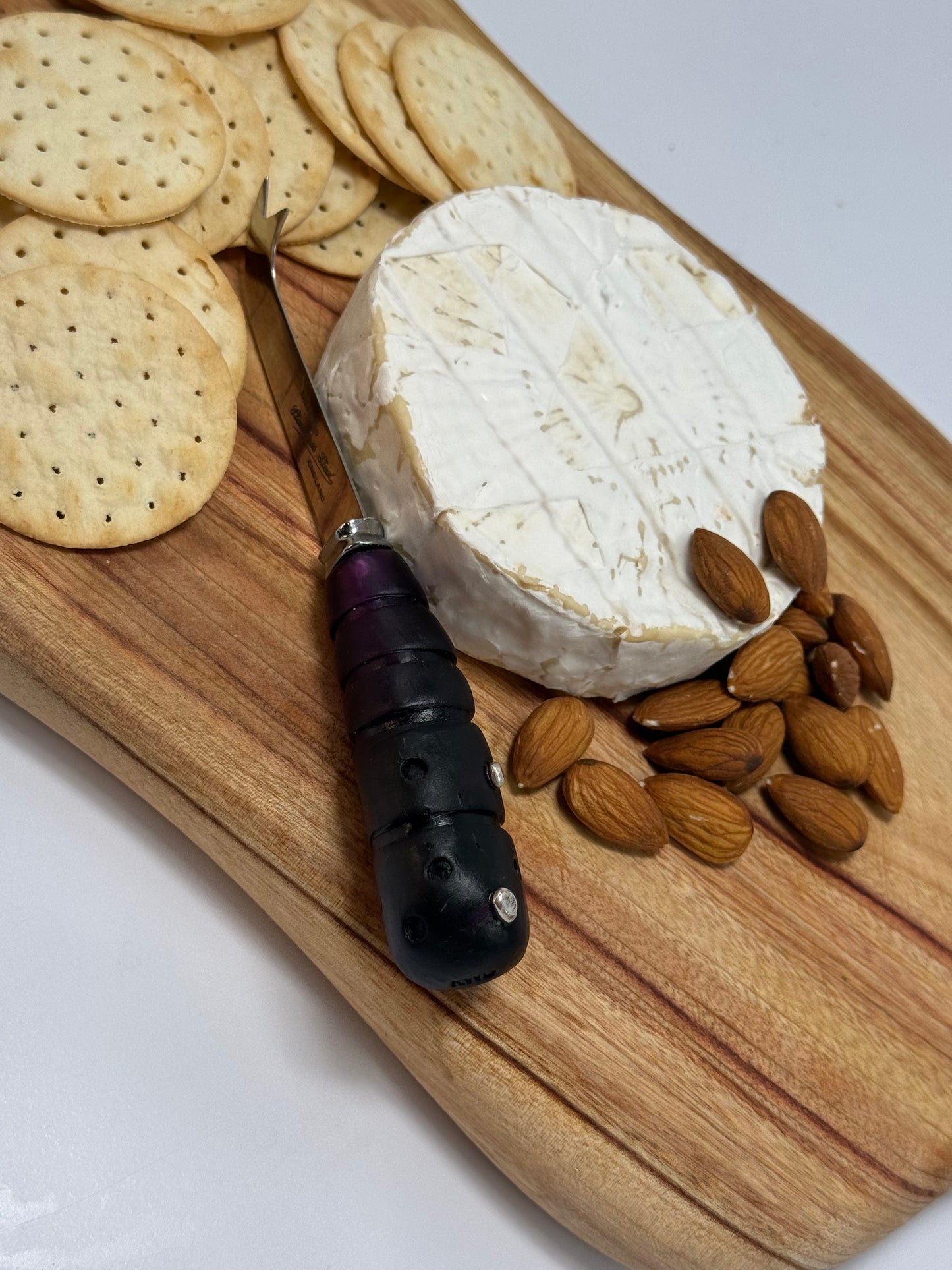 Cheese knife - Dark Purple resin - stripe & spot handle with silver