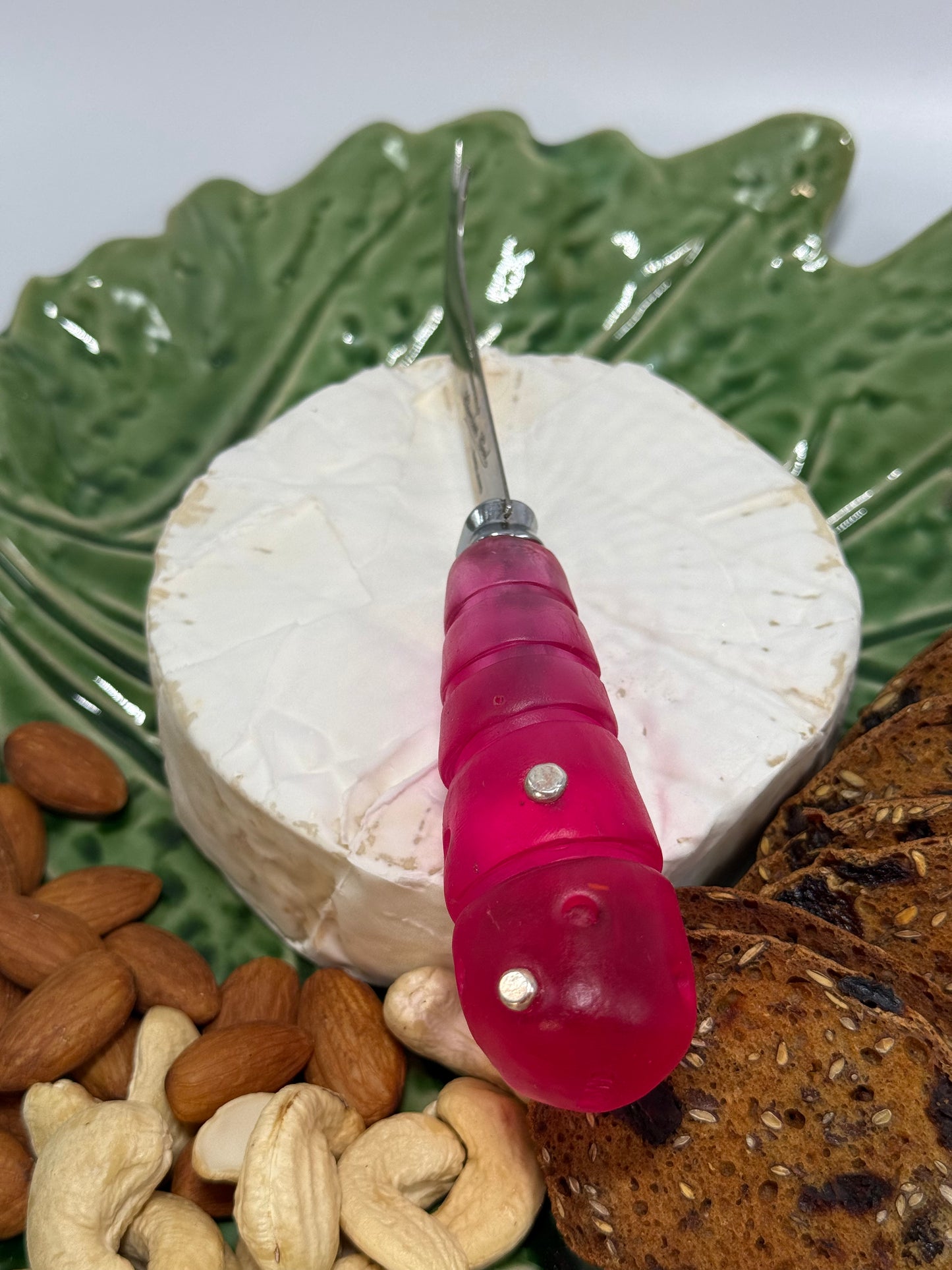 Cheese knife - Pink/Red resin - stripe & spot handle with silver