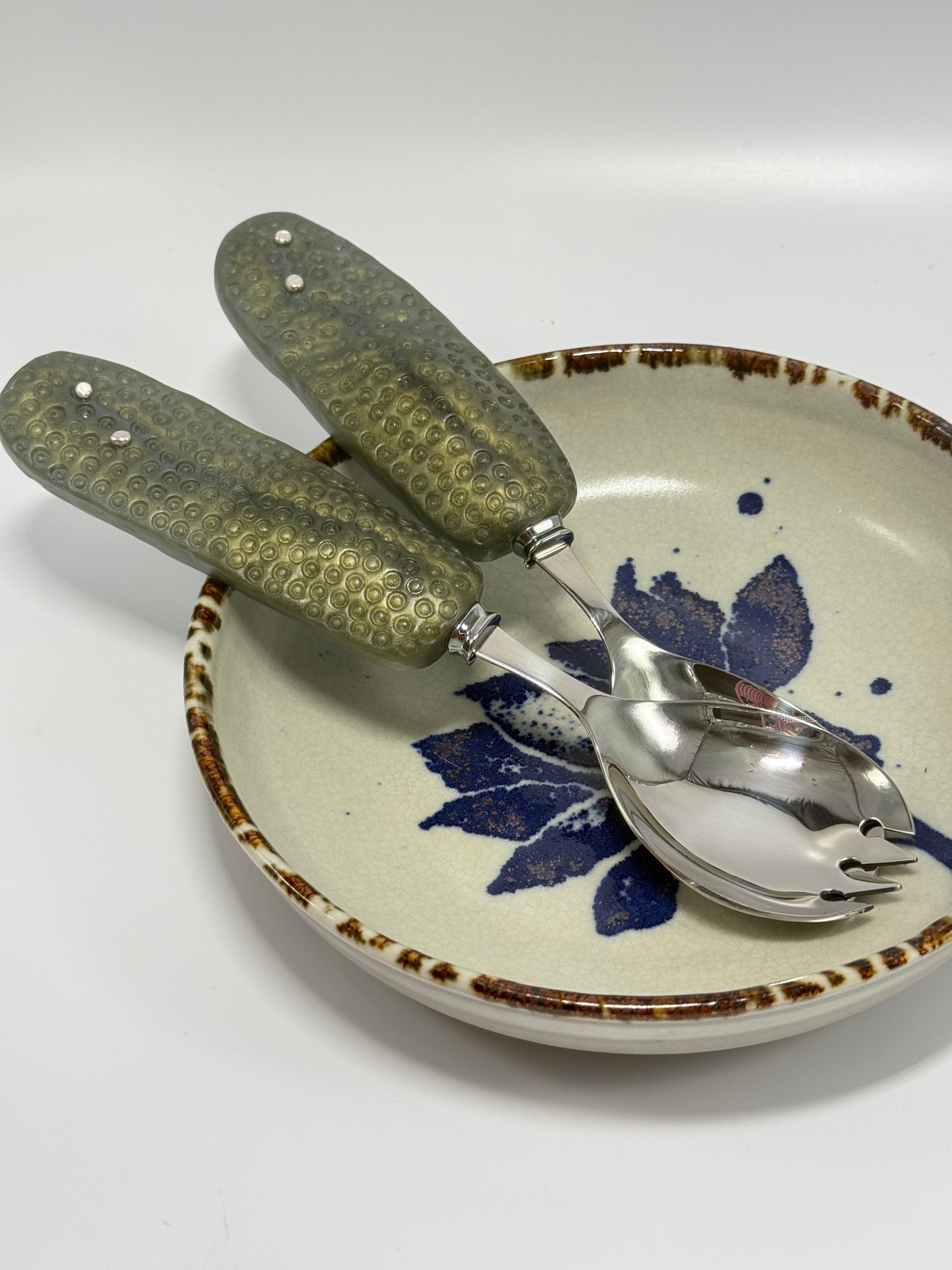 Salad Servers - Moss Green resin & silver with Spotty handle with Stainless steel spoon