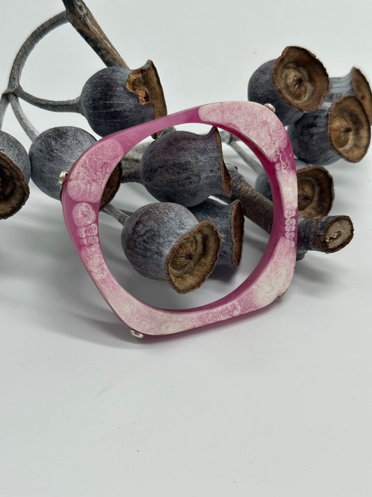 Pink & white 'square round' bangle with silver
