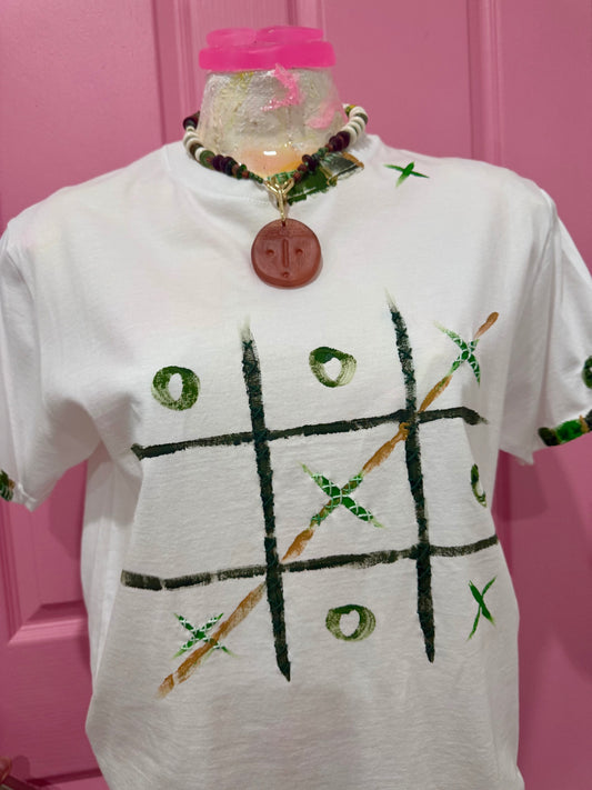 Greens & natural naughts and crosses  t-shirt - size Sml