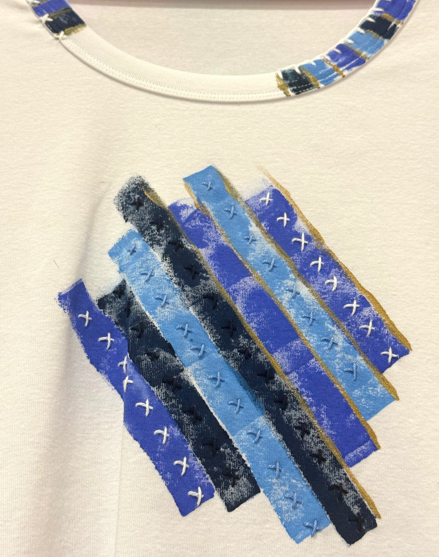 Blues striped long sleeve t-shirt - size 10