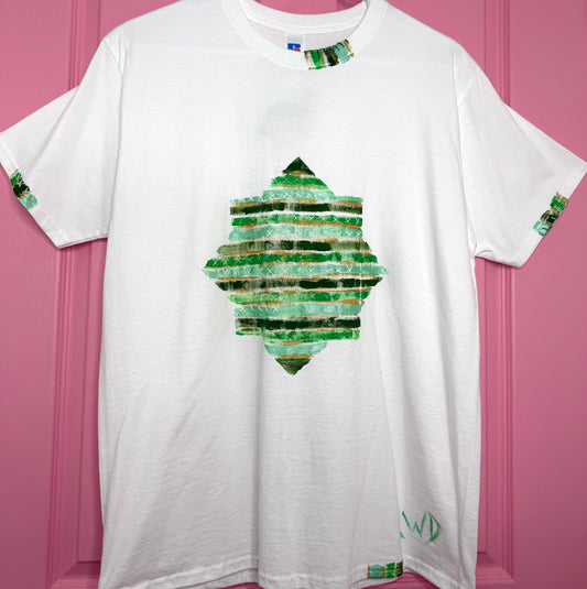 Green striped star t-shirt - size M