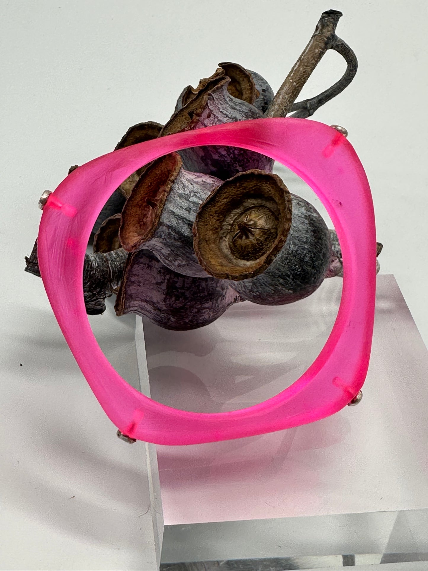 Neon Pink 'square round' bangle with silver