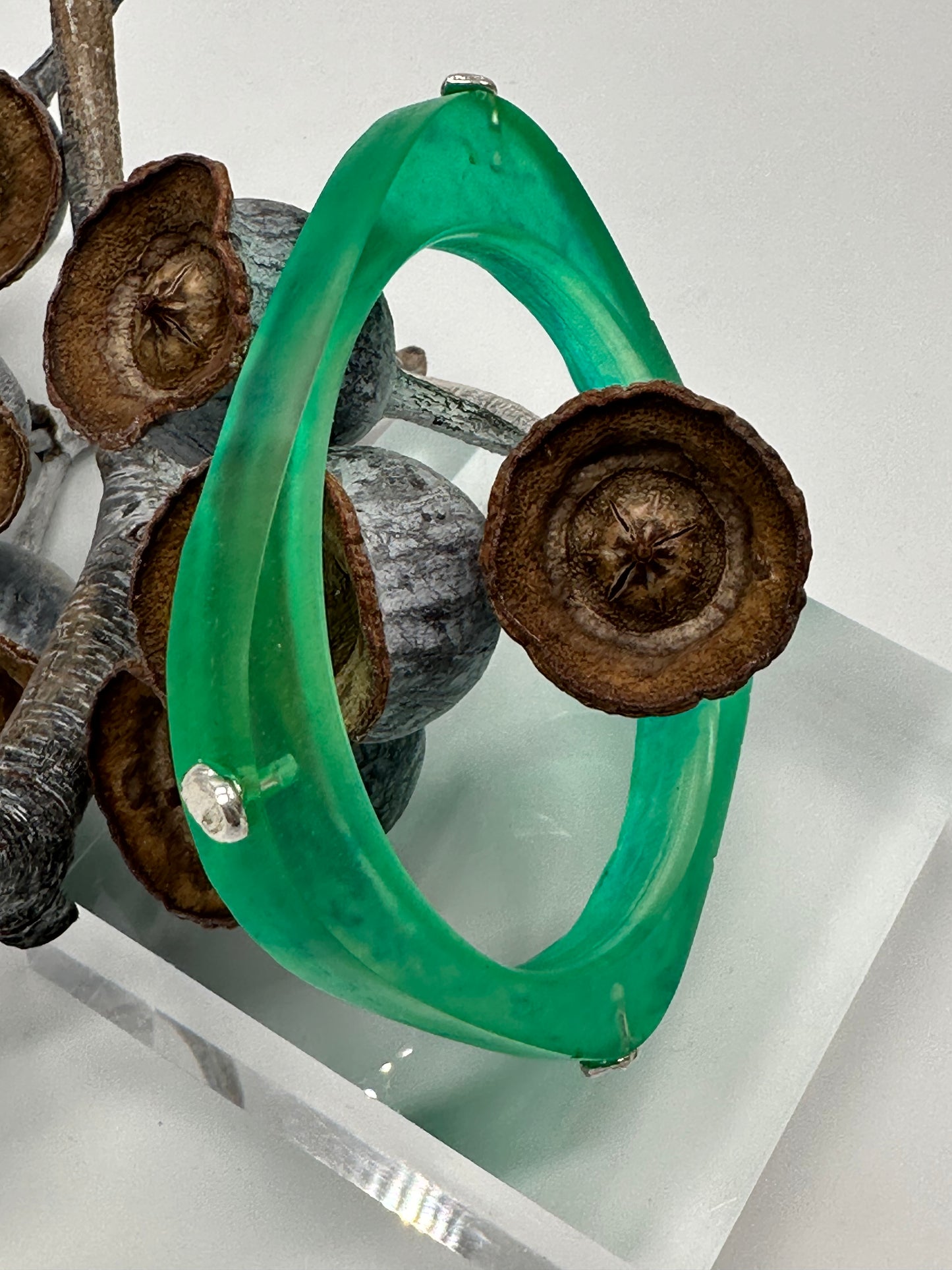 Translucent green 'square round' bangle with silver