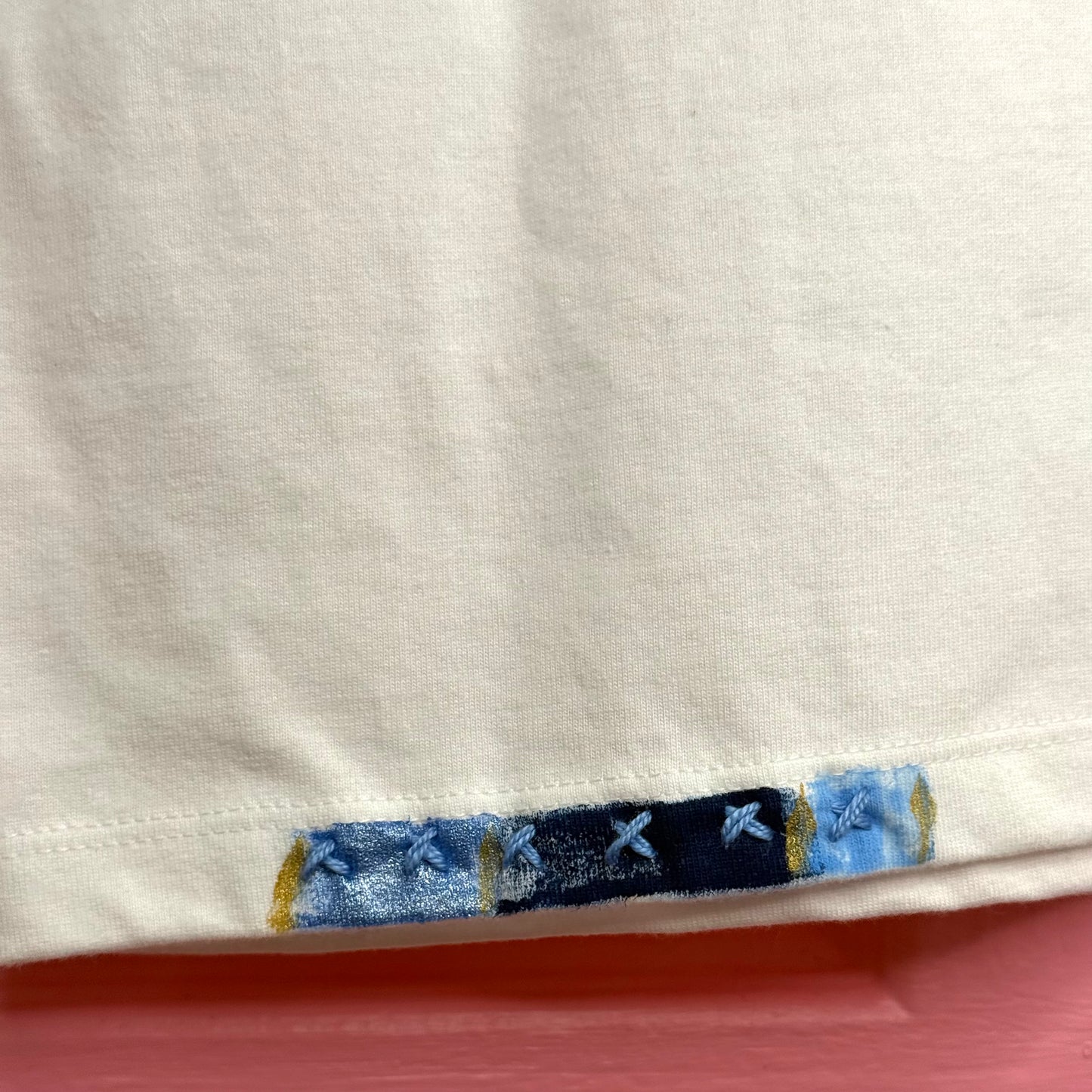 Blues and gold  t-shirt - size 10