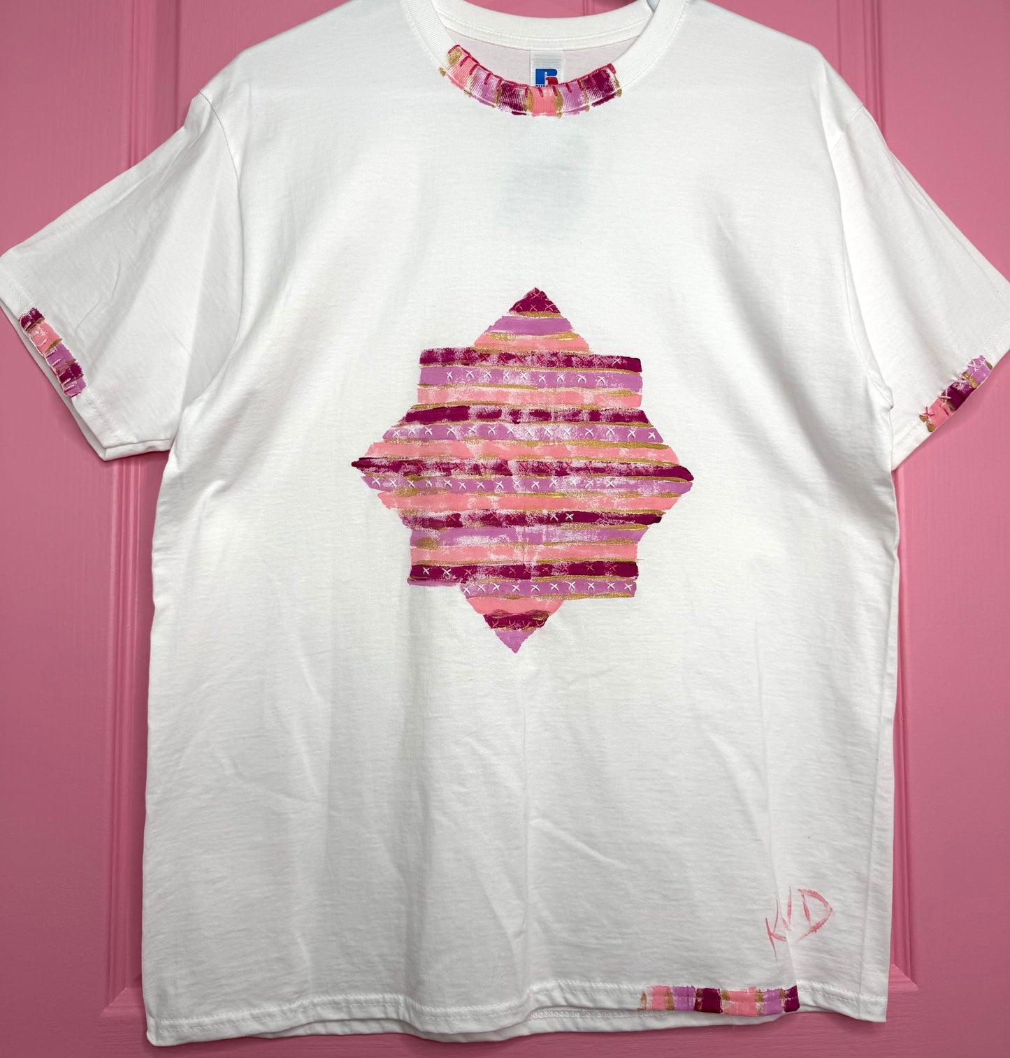 Pinks/gold striped star t-shirt - size L