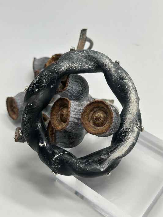 Black/White Chunky twist resin & silver bangle