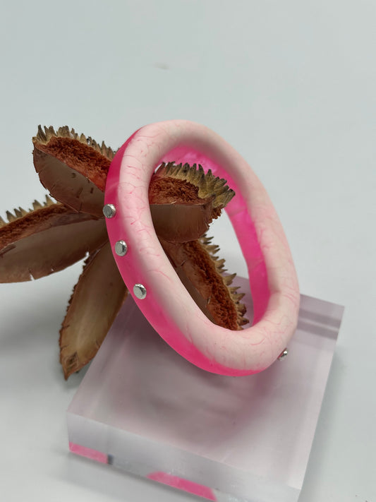Neon Pink/white resin & silver 'woopy' bangle