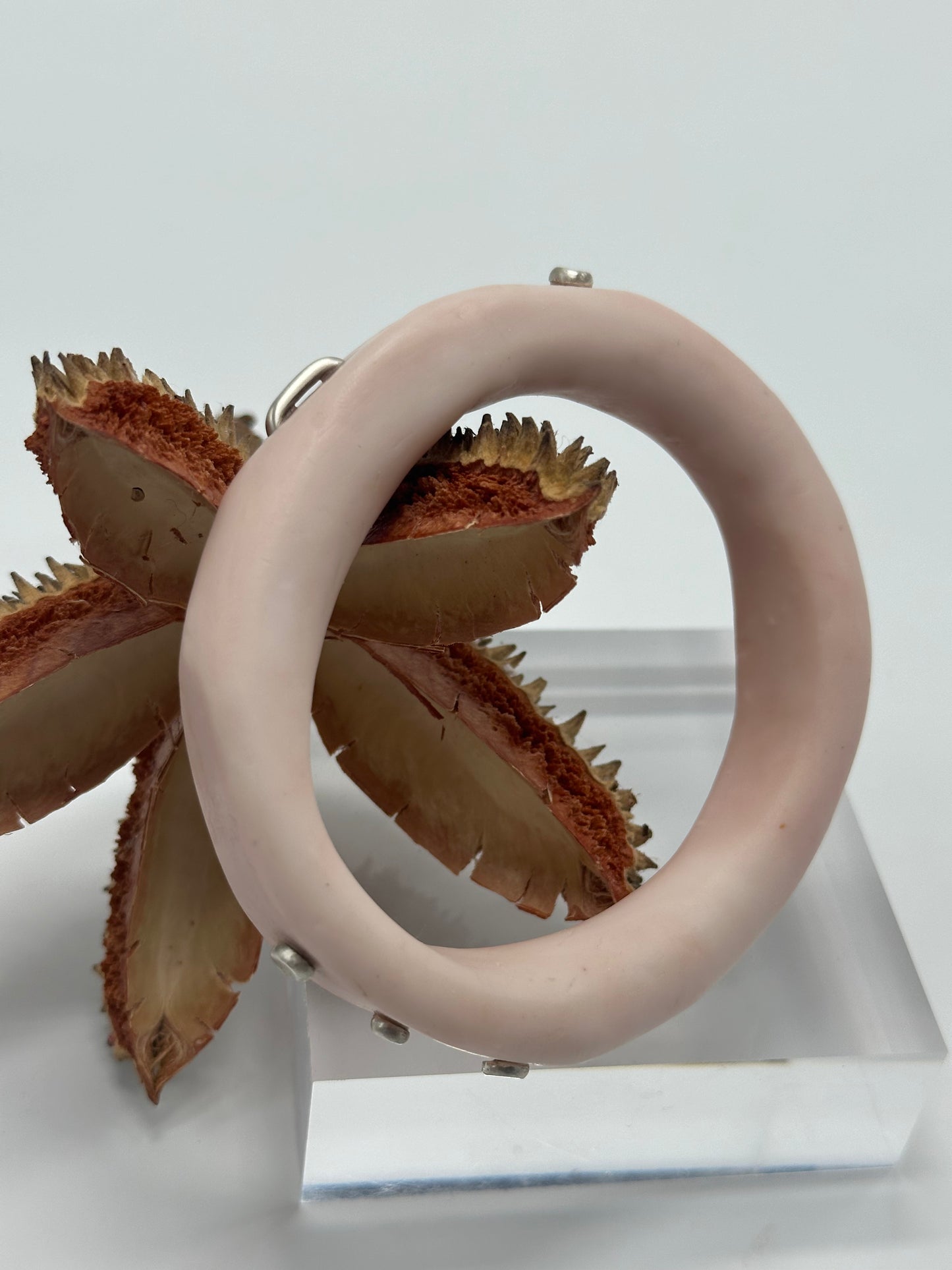Peachy Pink resin & silver 'woopy' bangle