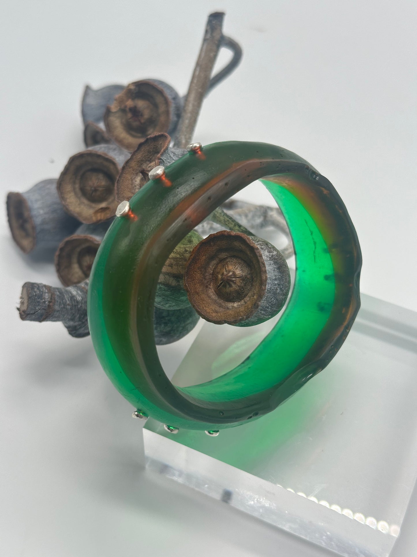 Tortoise Shell/Green Resin & silver wide bangle - regular hand size