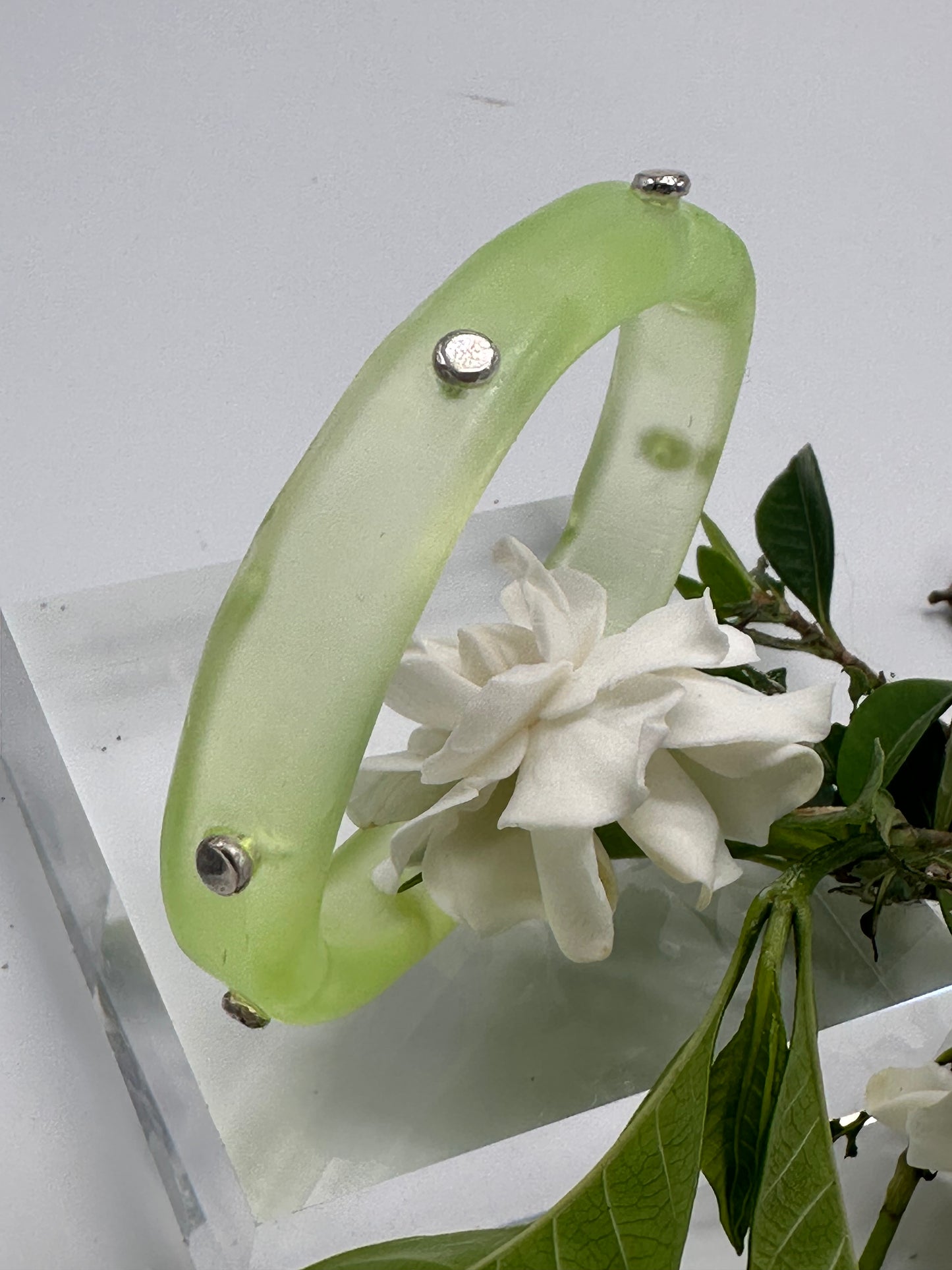 Pale Yellow KWD Classic Resin & silver Bangle