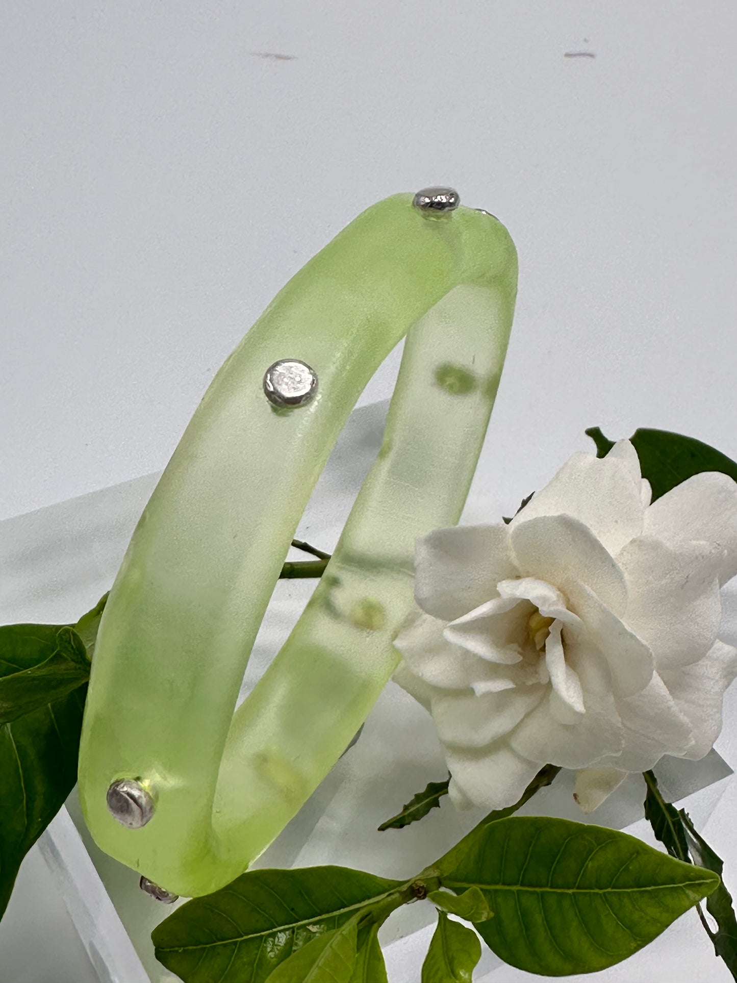 Pale Yellow KWD Classic Resin & silver Bangle