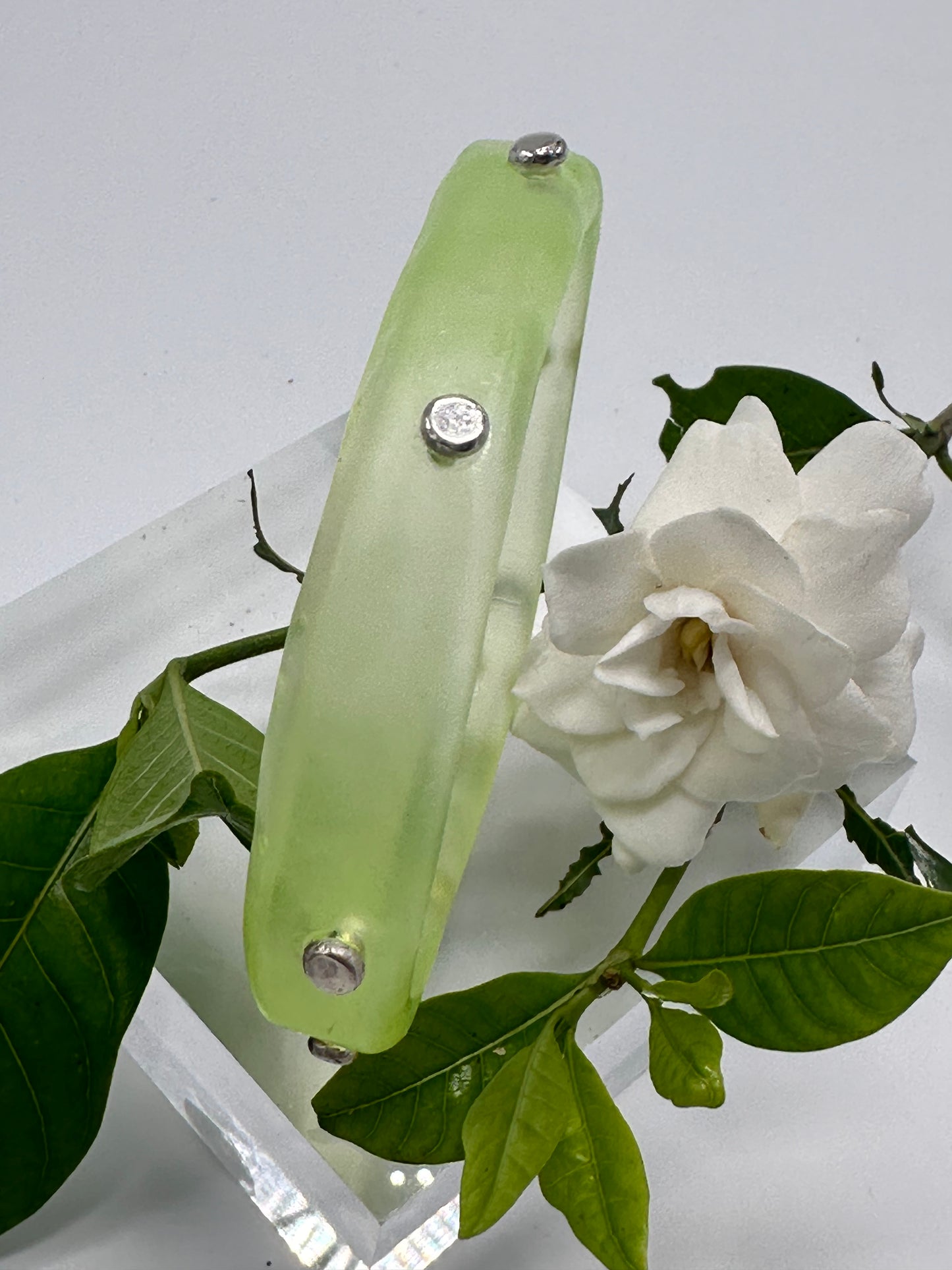 Pale Yellow KWD Classic Resin & silver Bangle