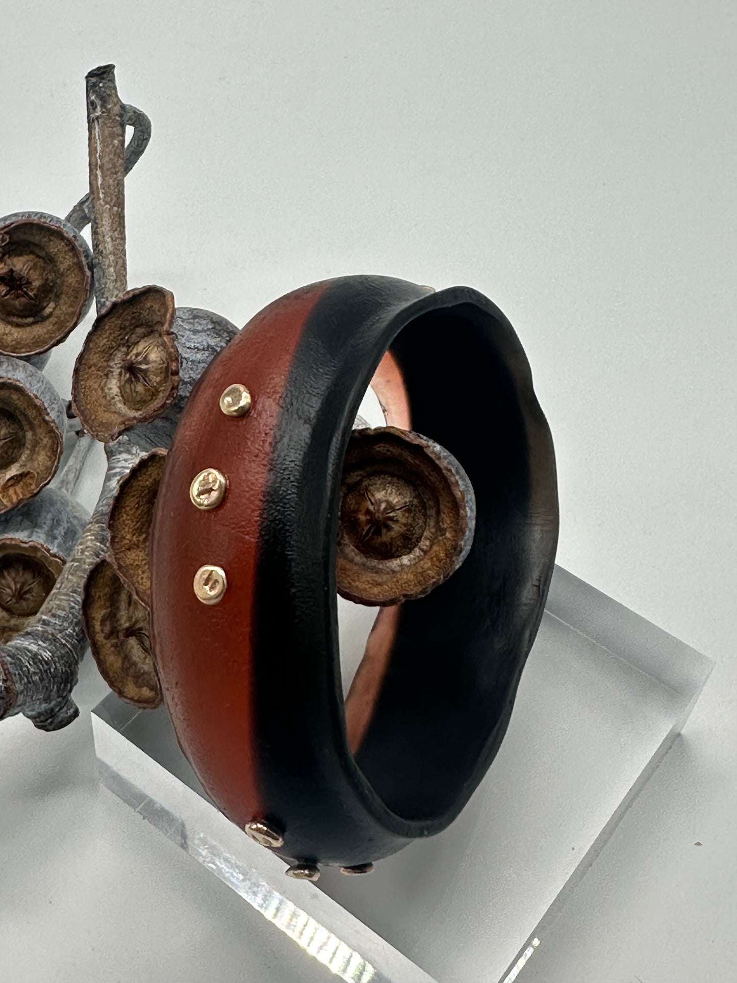 Black/Tortoise Shell Resin & Gold nugget wide bangle