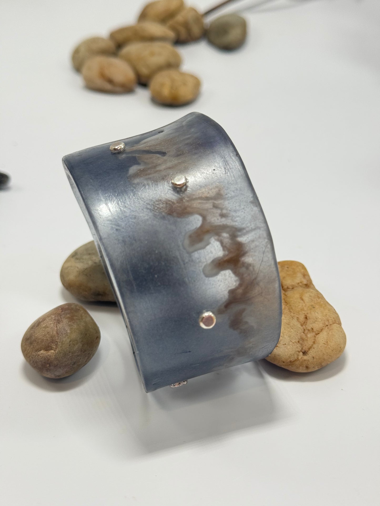 Wide Navy/brown/white Resin & silver Cuff