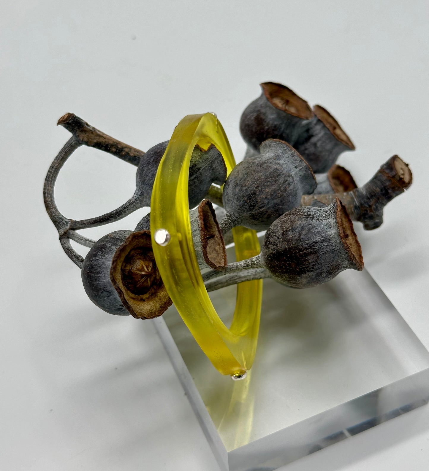 Yellow 'square round' bangle with silver