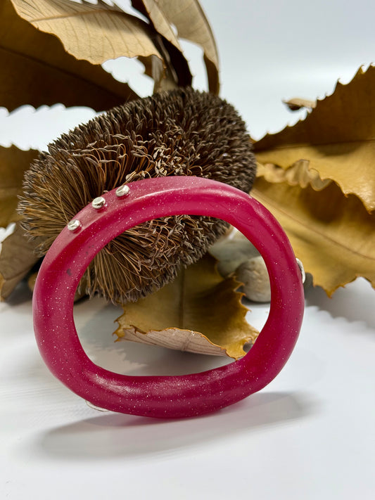 Cherry red/silver glitter resin and silver woopy bangle - XL