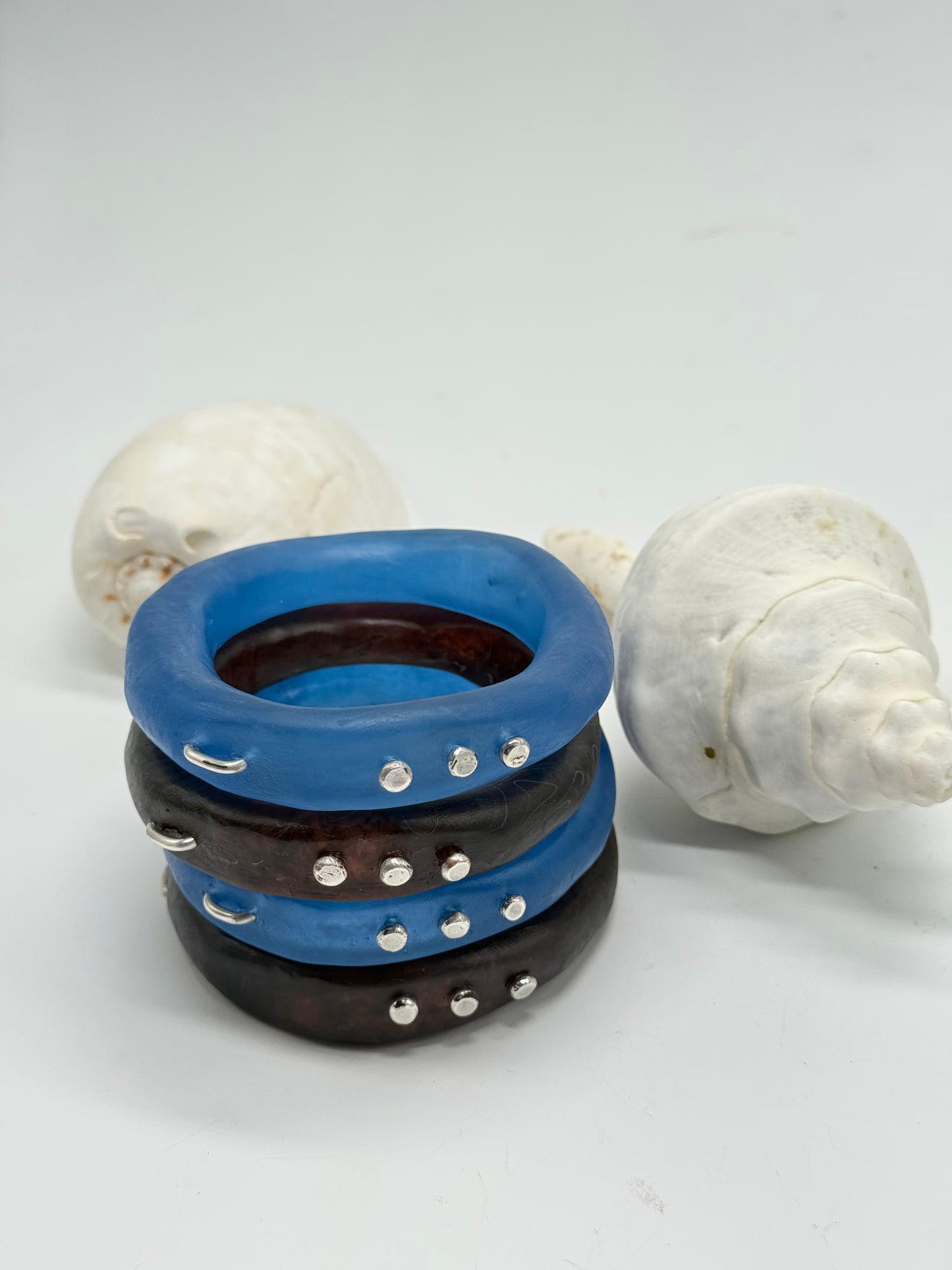 Blue resin and silver 'woopy' bangle - regular size