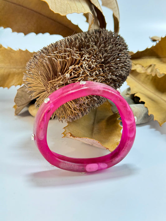 Strawberry Red/brown/white KWD Classic Resin Bangle - XS