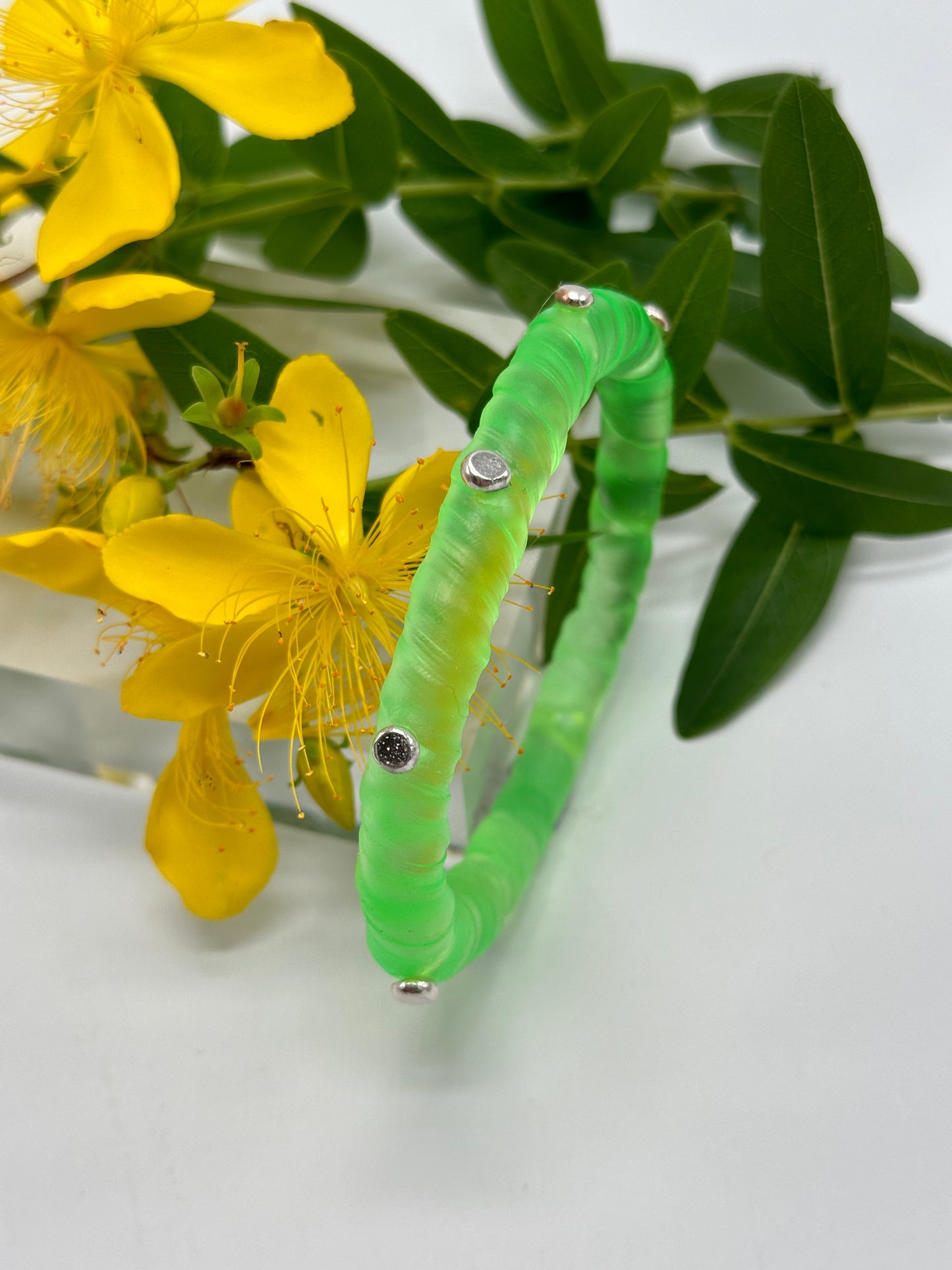 Translucent Neon Green resin and sterling silver rivet 'simple twist' classic bangle