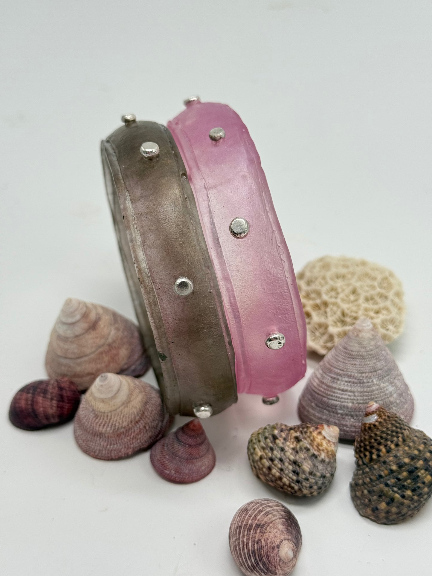 Moss Rim resin bangle with Sterling silver XL