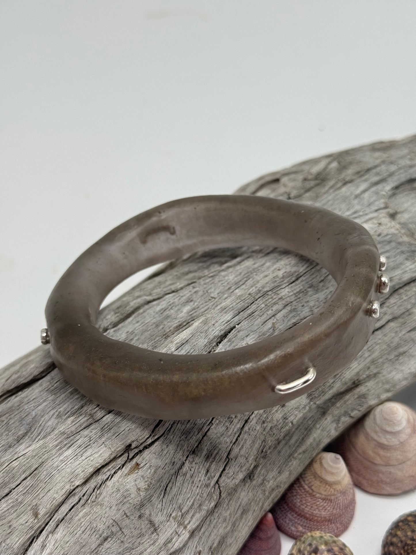 Moss resin and silver 'woopy' bangle - regular size