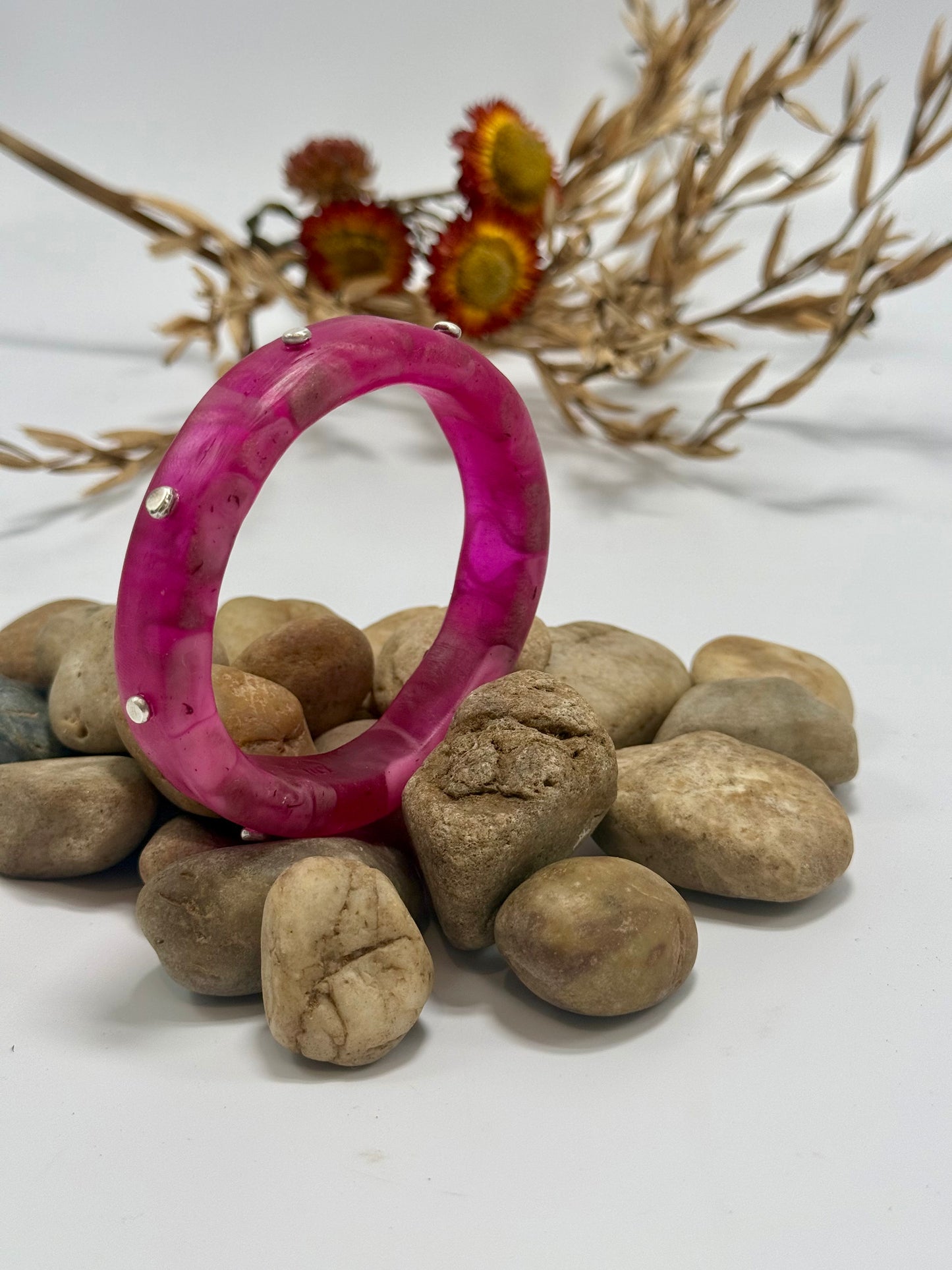 Strawberry red/brown & white resin Thick KWD Classic & silver Bangle