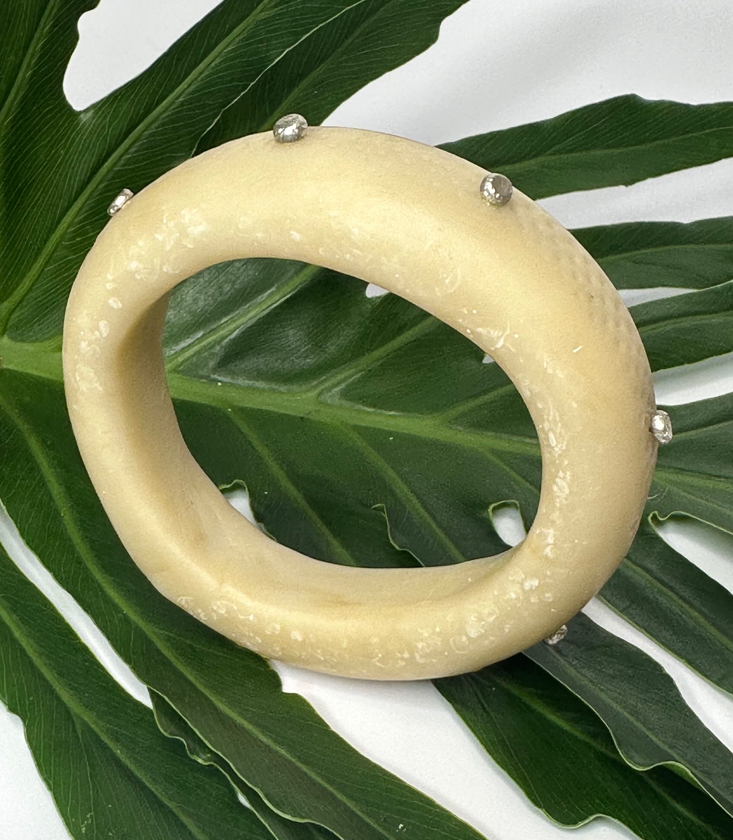 Cream Spotty Resin Bangle