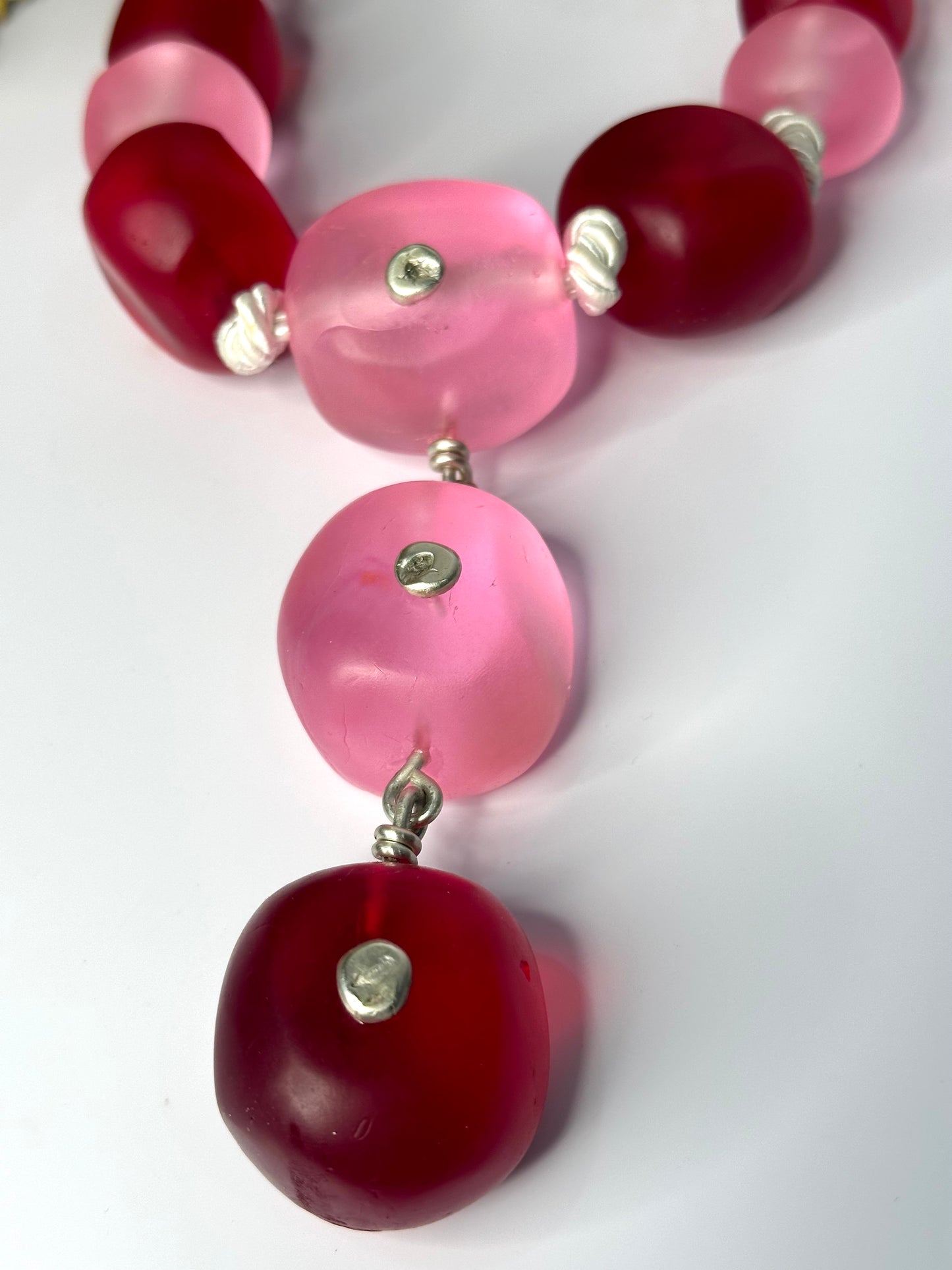 Pale Pink/Red Resin hanging Pendant & silver necklace