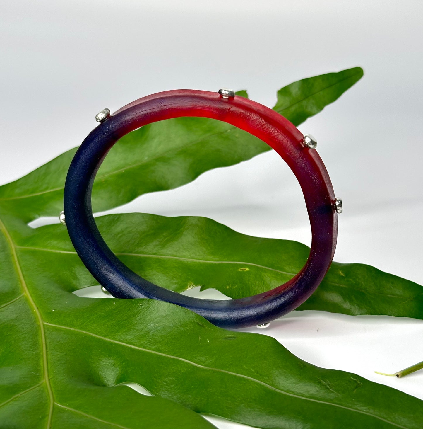 Navy blue/red  KWD Classic Resin Bangle