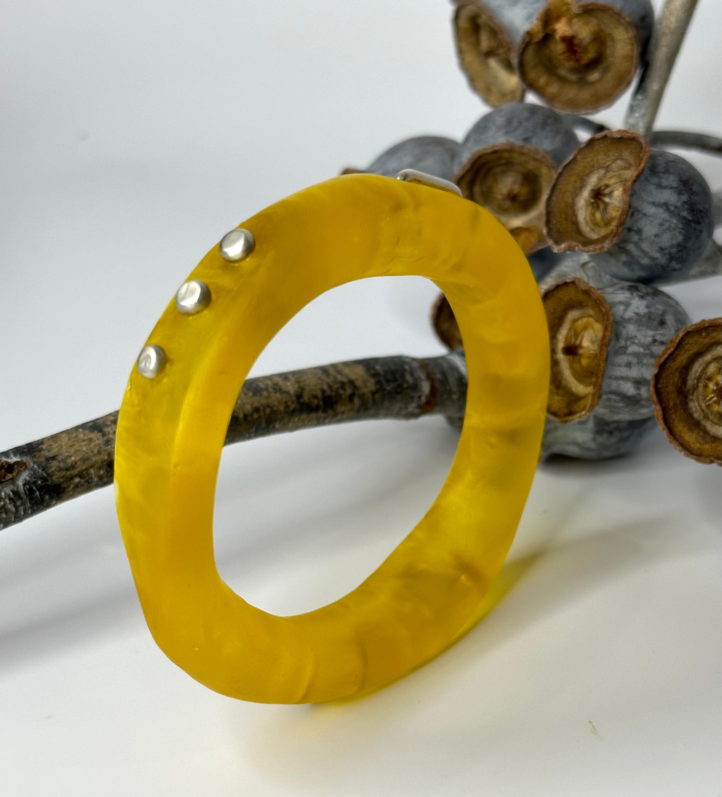 Yellow/white swirl woopy bangle
