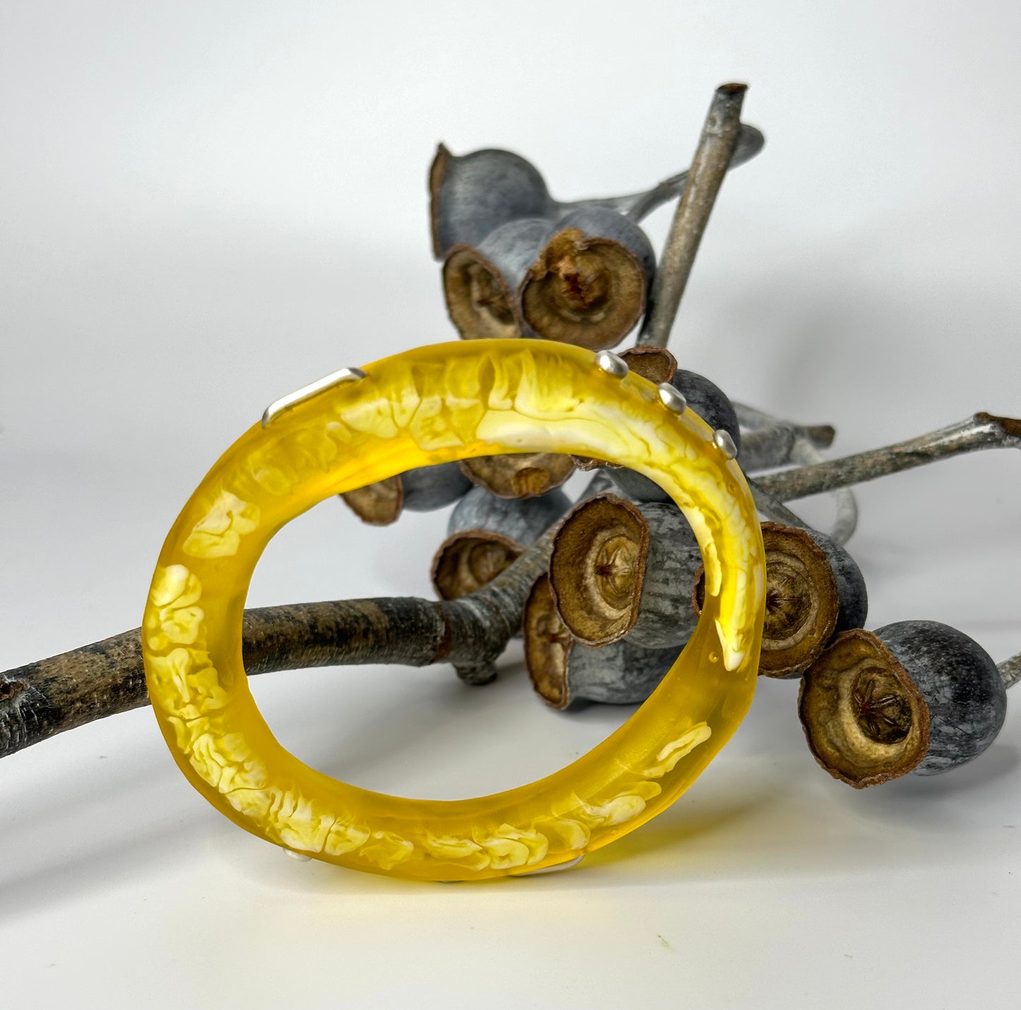 Yellow/white swirl woopy bangle